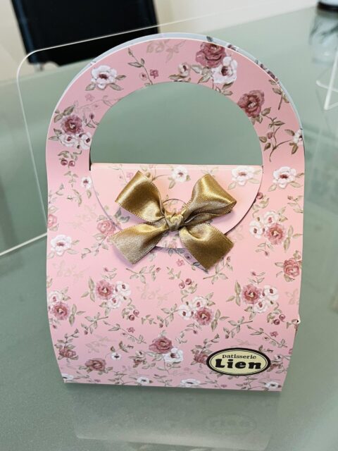 会員様より可愛いお菓子をいただきました💕💕